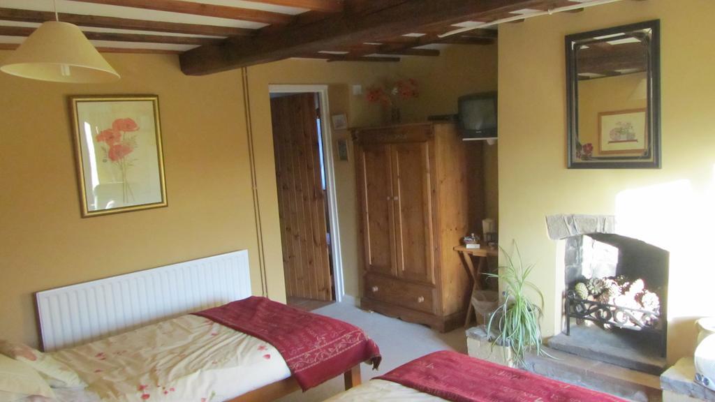 Wickham House Bed & Breakfast Cornisholme Стая снимка