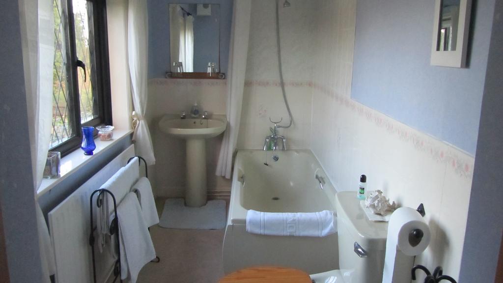 Wickham House Bed & Breakfast Cornisholme Стая снимка