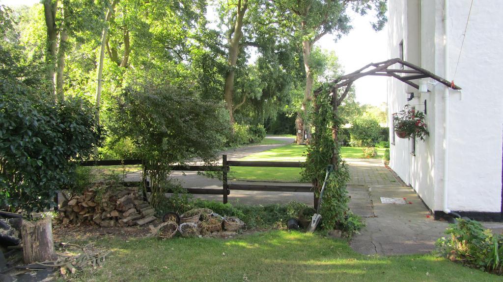 Wickham House Bed & Breakfast Cornisholme Стая снимка